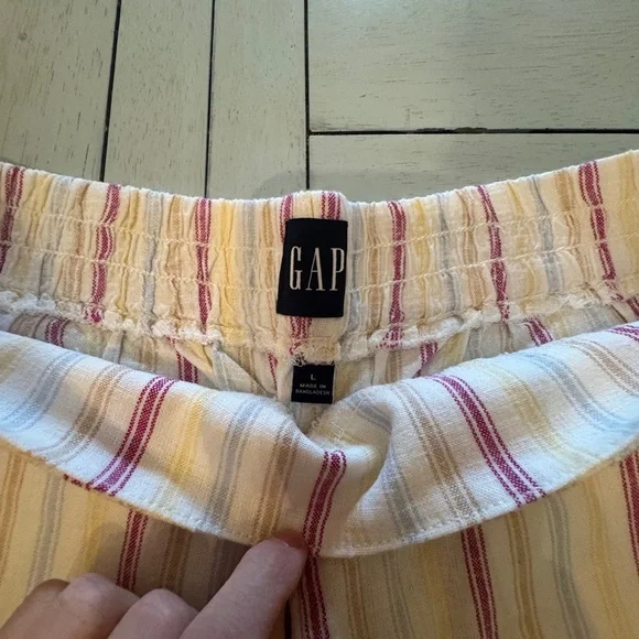 GAP | striped linen shorts Y2K classic | Sz Large - Picture 3 of 3